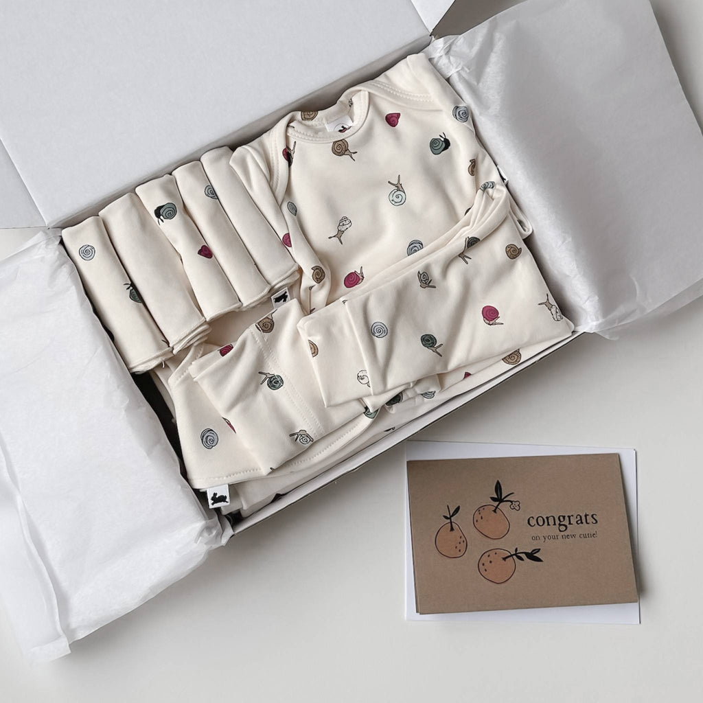 Bamboo Baby Capsule Gift Box - Ditsy Snails & Cream-3
