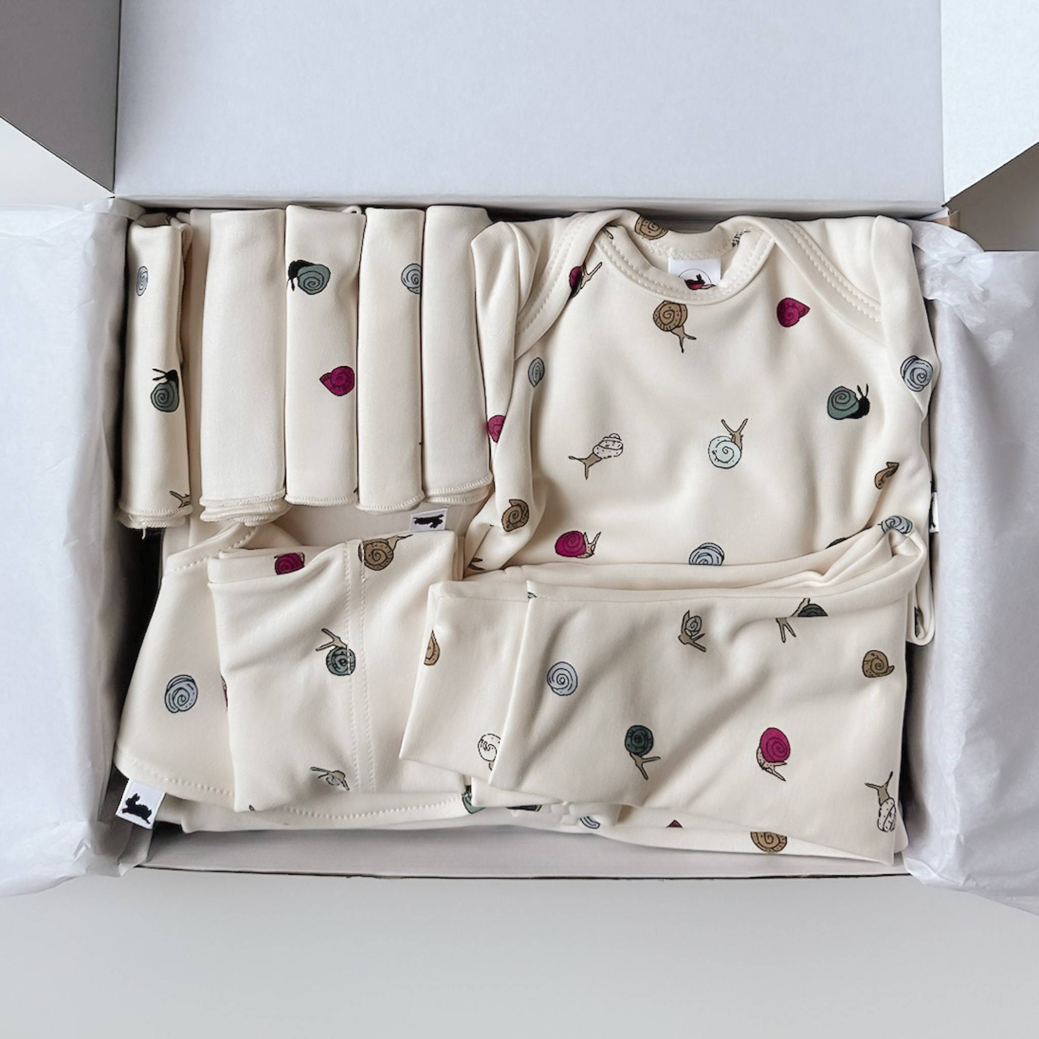 Bamboo Baby Capsule Gift Box - Ditsy Snails & Cream-4